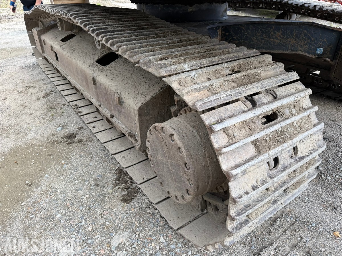 2010 Hitachi Zaxis ZX280LC-3 Gravemaskin