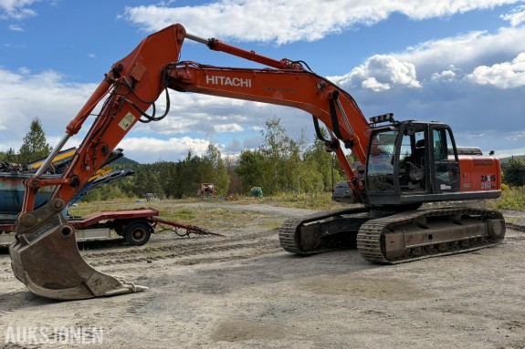 2010 Hitachi Zaxis ZX280LC-3 Gravemaskin