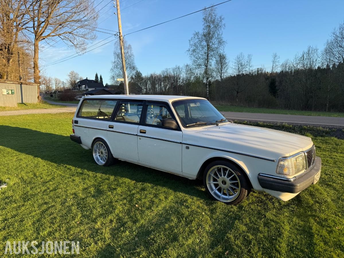 1991 Volvo 245 Turbo 2.3 Bensin 116hk