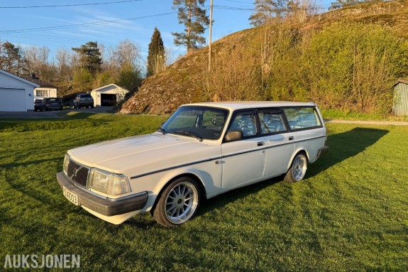 1991 Volvo 245 Turbo 2.3 Bensin 116hk