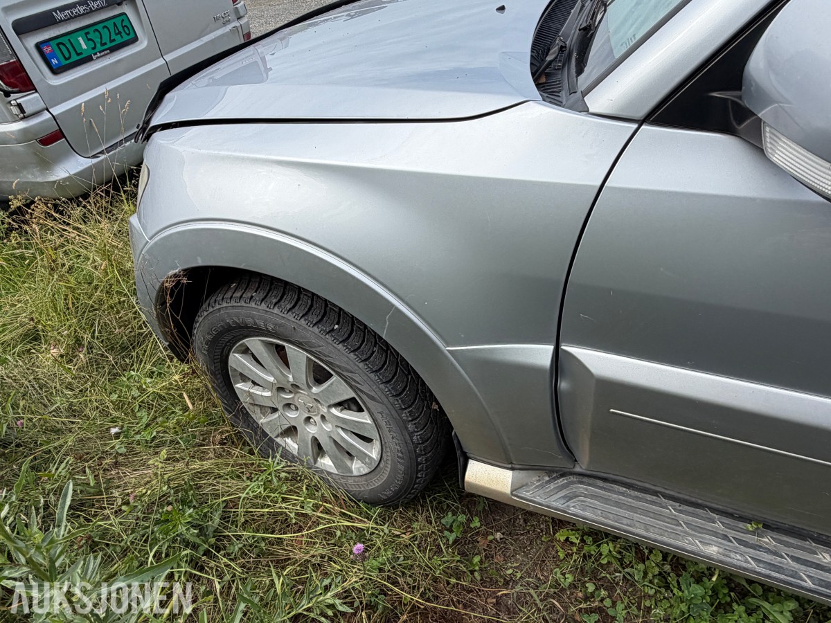 2007 Mitsubishi PAJERO 3.2-170 DI-D 4WD / Rep.objekt