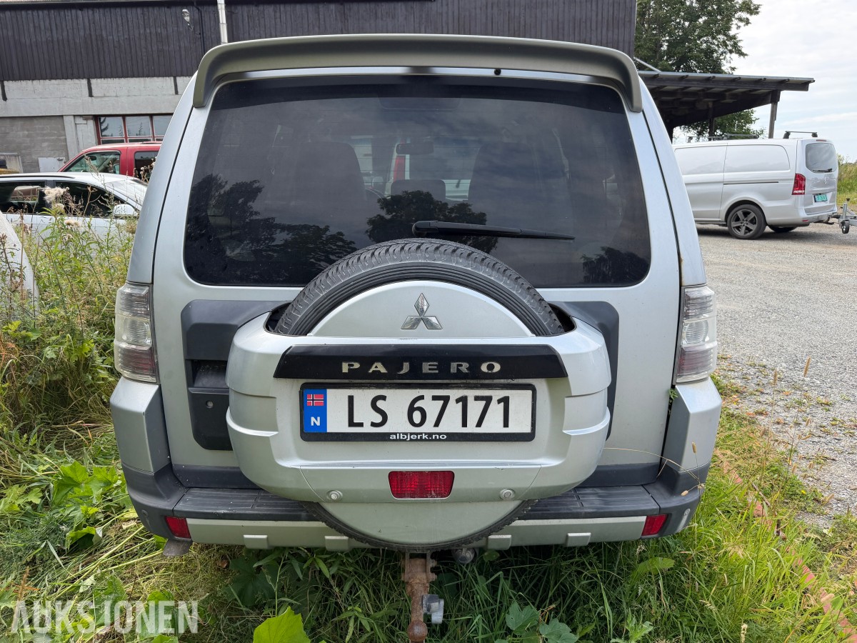2007 Mitsubishi PAJERO 3.2-170 DI-D 4WD / Rep.objekt