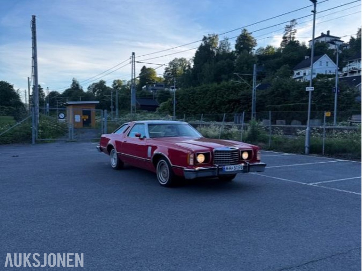 1976 Ford Thunderbird 5.8 163HK Automat