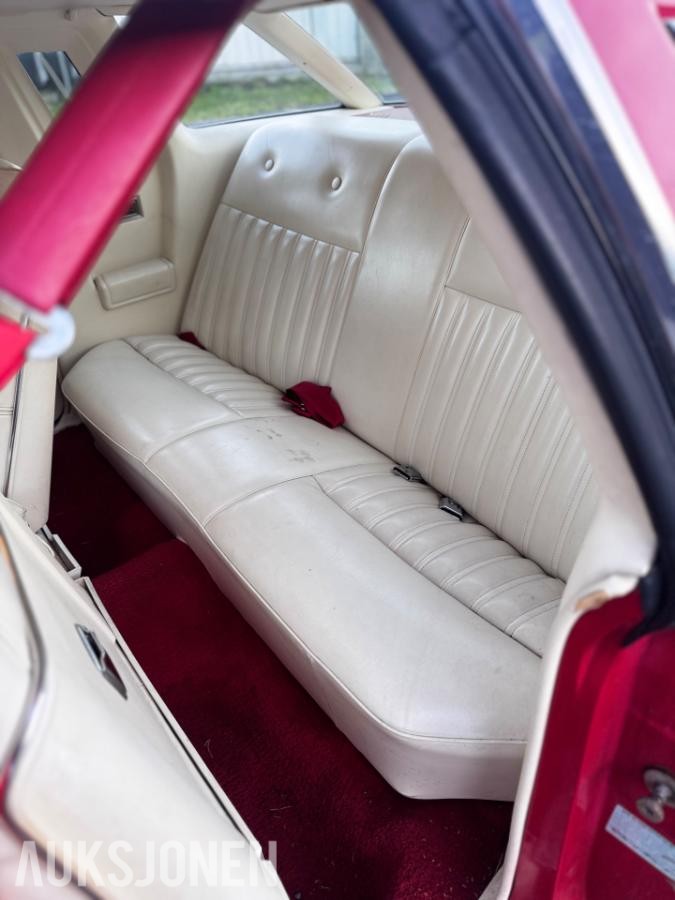 1976 Ford Thunderbird 5.8 163HK Automat