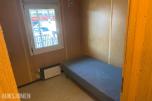 3 containerbrakker med 2 hybler og separate soverom