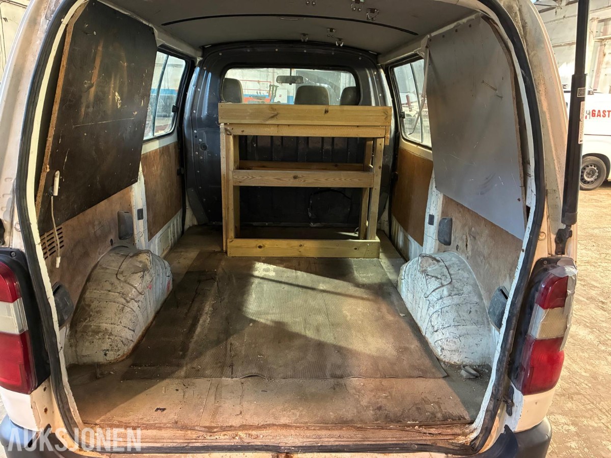 2008 Toyota HIACE 2.5-117 D 4WD