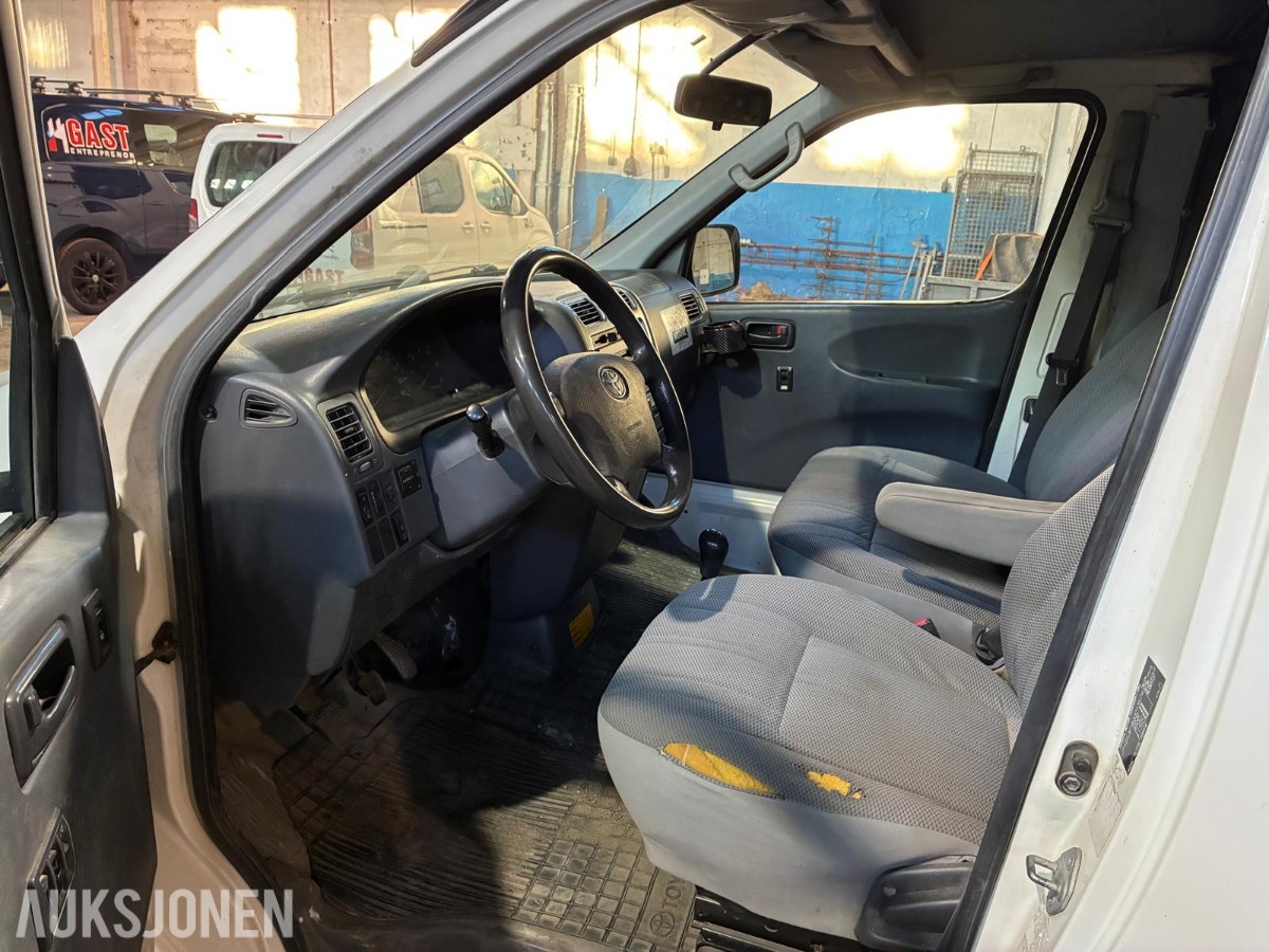 2008 Toyota HIACE 2.5-117 D 4WD