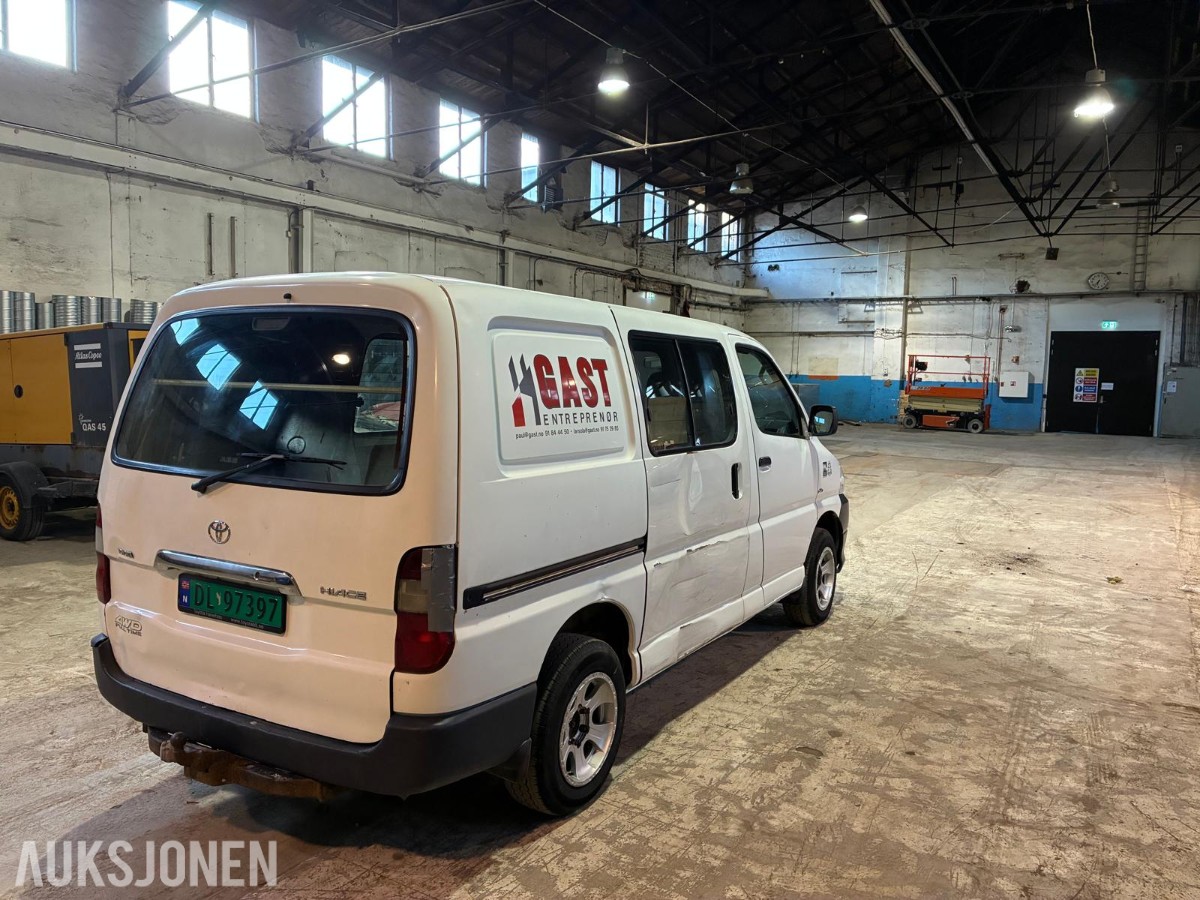 2008 Toyota HIACE 2.5-117 D 4WD