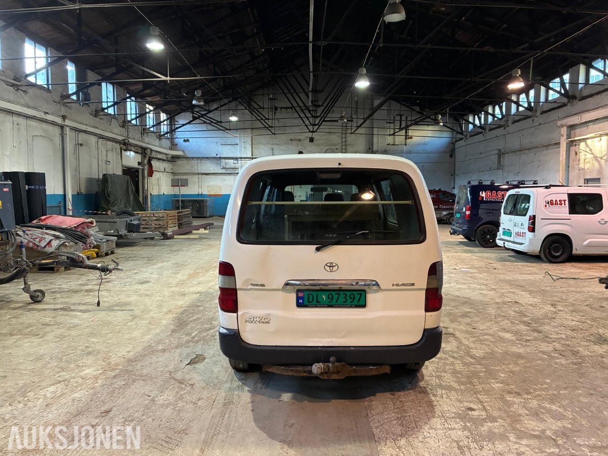 2008 Toyota HIACE 2.5-117 D 4WD