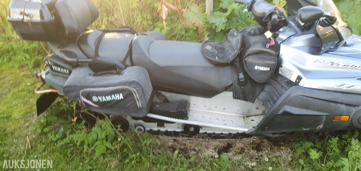 2004 Yamaha RS Venture TF snøscooter