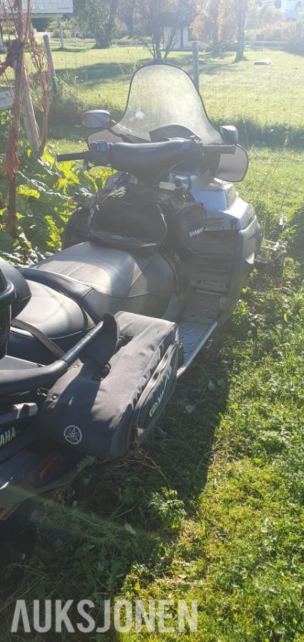 2004 Yamaha RS Venture TF snøscooter