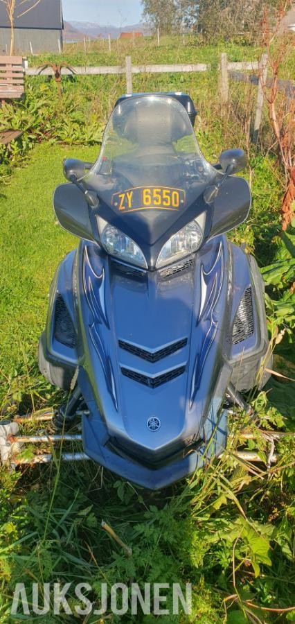 2004 Yamaha RS Venture TF snøscooter