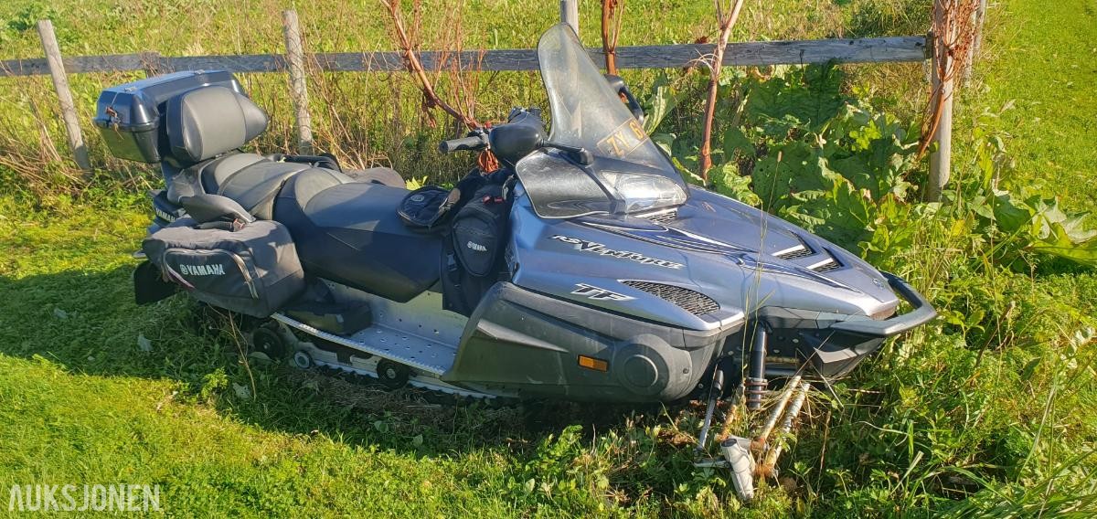 2004 Yamaha RS Venture TF snøscooter