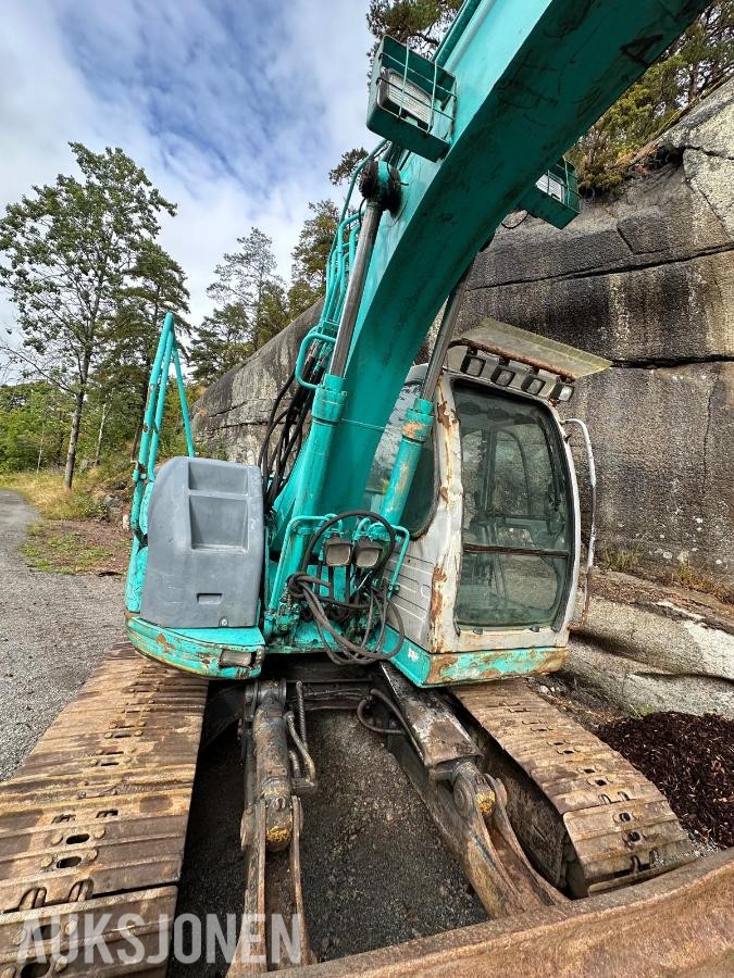 2002 Kobelco SK 135 SR LC Gravemaskin mva fri
