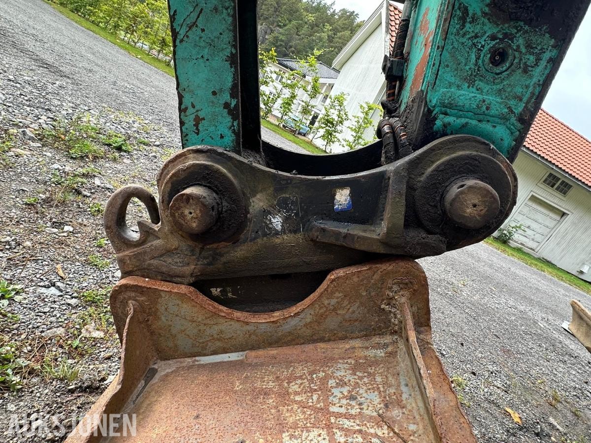 2002 Kobelco SK 135 SR LC Gravemaskin mva fri