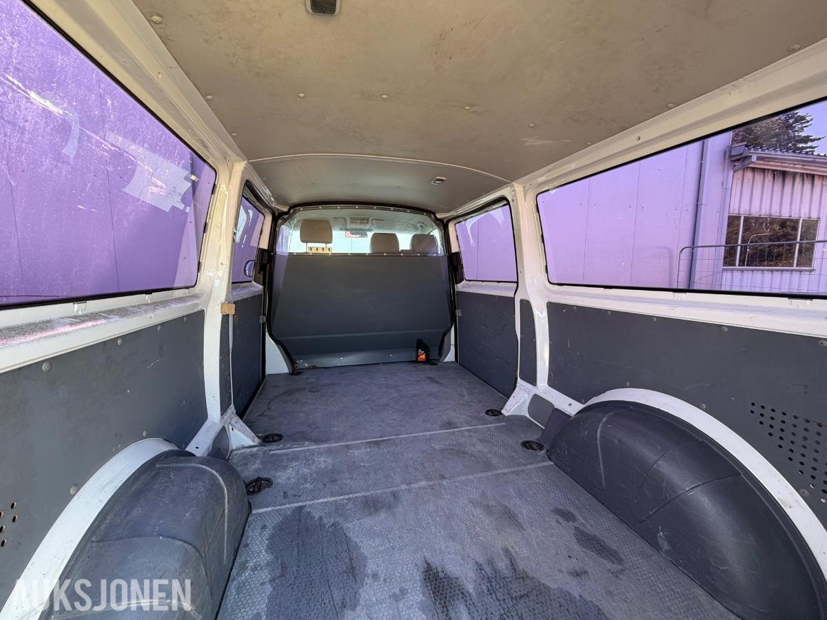2011 Volkswagen Transporter T5 2.0 TDI 140hk 4Motion – lang – manuell