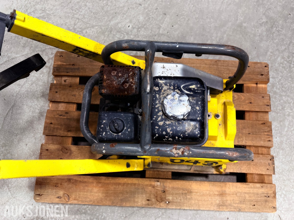 Wacker Neuson WPU1550 Vibroplate - 100kg