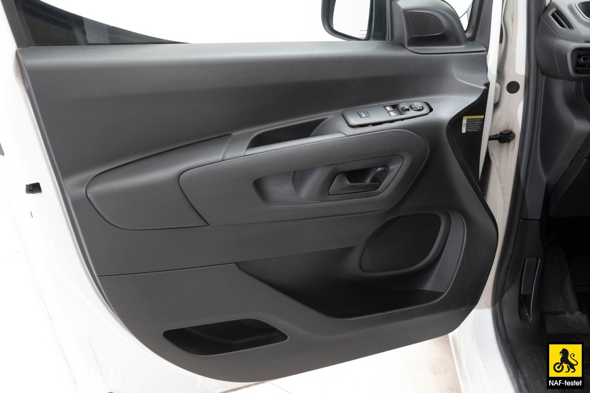 2020 Citroen Berlingo BlueHDI 130 HK L1 AUT CRUISE SKYVEDØRER 