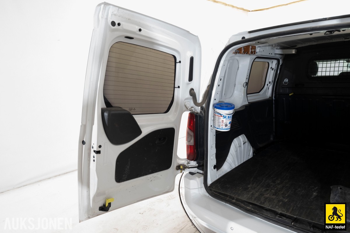 2020 Citroen Berlingo BlueHDI 130 HK L1 AUT CRUISE SKYVEDØRER 
