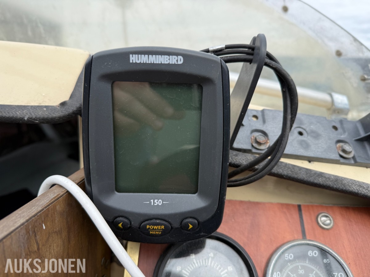 Shetland cabincruiser med Mercury 135 og Gaupen båthenger