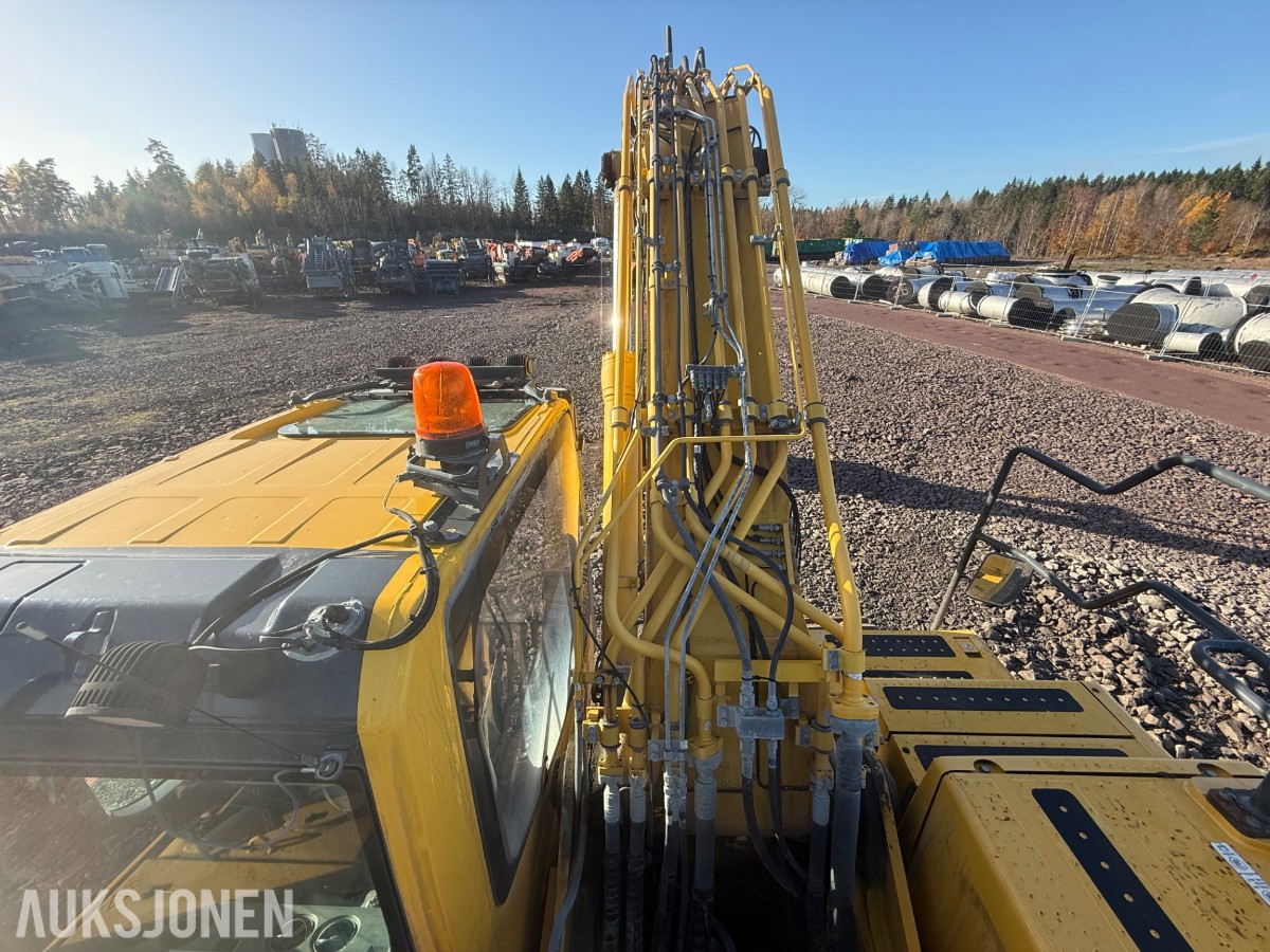 2020 Komatsu PC490LC-11E0 beltegraver med graveskuffe – 48 tonn