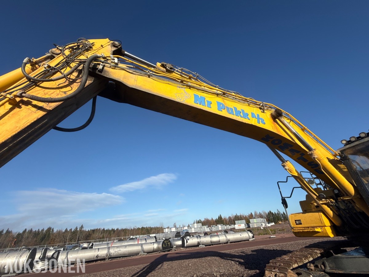 2020 Komatsu PC490LC-11E0 beltegraver med graveskuffe – 48 tonn