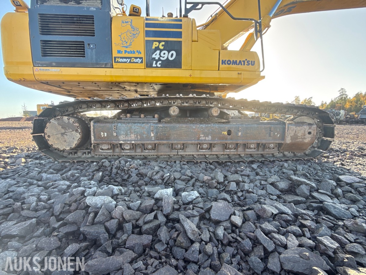 2020 Komatsu PC490LC-11E0 beltegraver med graveskuffe – 48 tonn