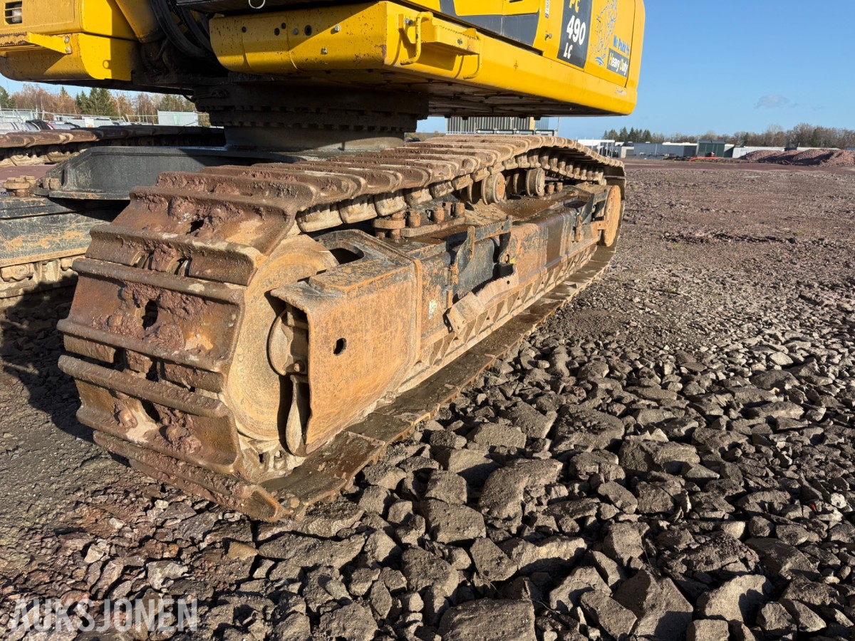 2020 Komatsu PC490LC-11E0 beltegraver med graveskuffe – 48 tonn