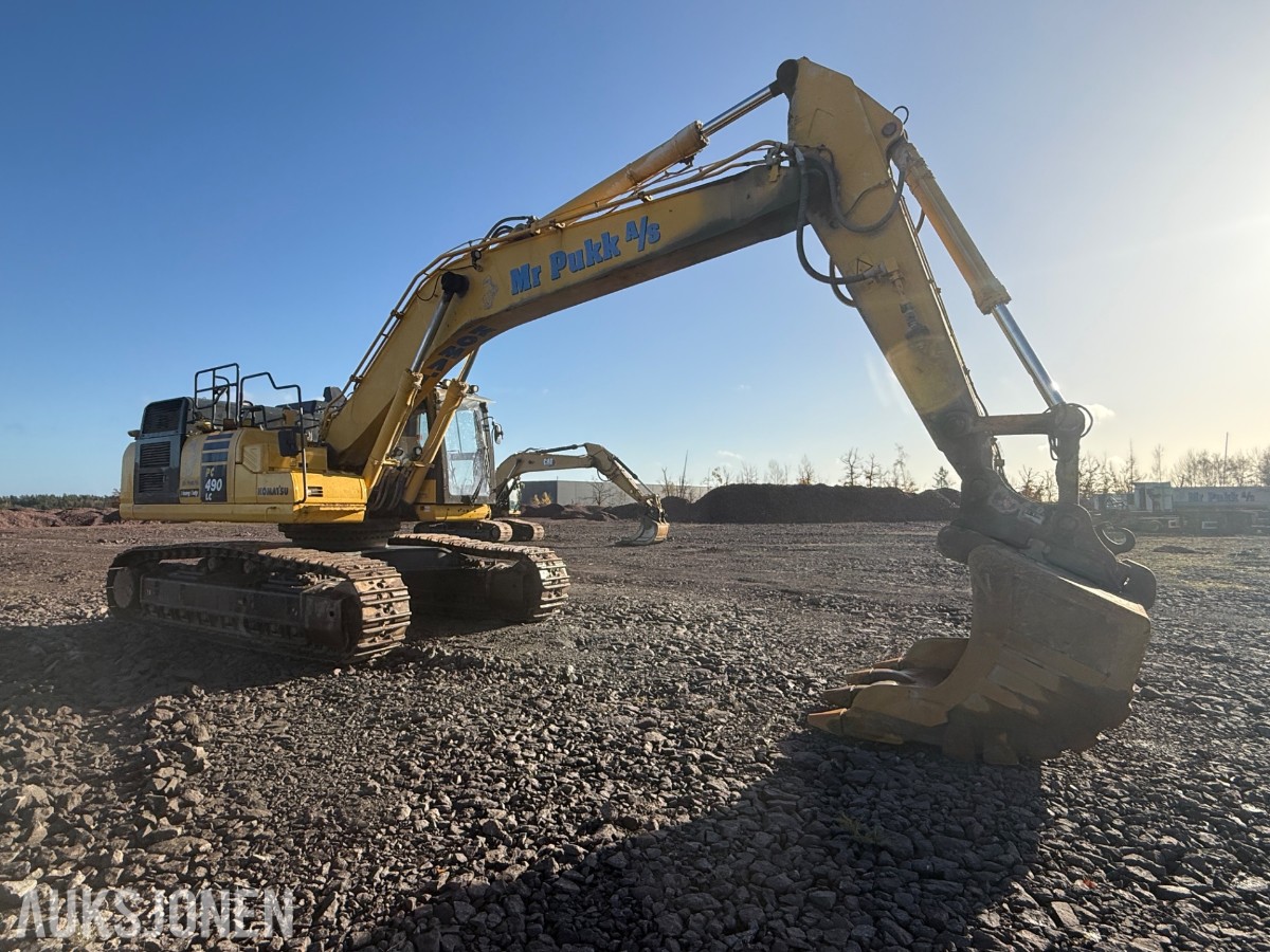 2020 Komatsu PC490LC-11E0 beltegraver med graveskuffe – 48 tonn