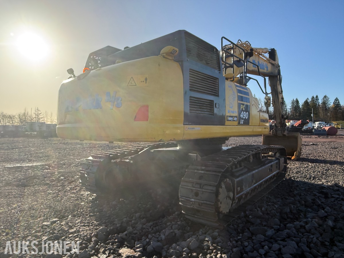 2020 Komatsu PC490LC-11E0 beltegraver med graveskuffe – 48 tonn