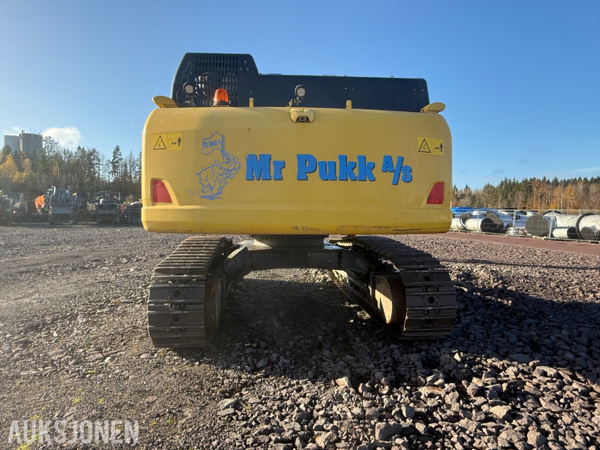 2020 Komatsu PC490LC-11E0 beltegraver med graveskuffe – 48 tonn