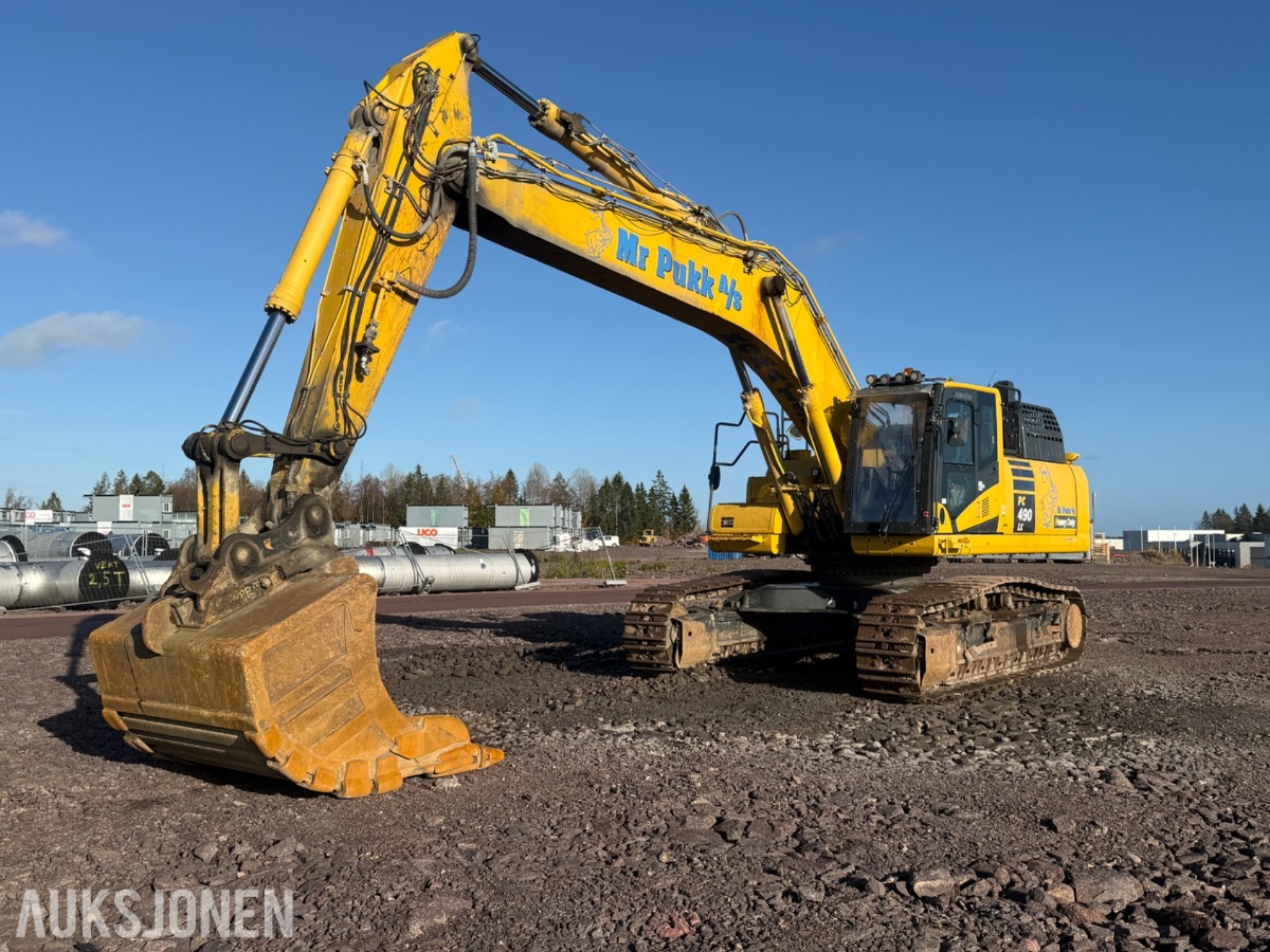2020 Komatsu PC490LC-11E0 beltegraver med graveskuffe – 48 tonn