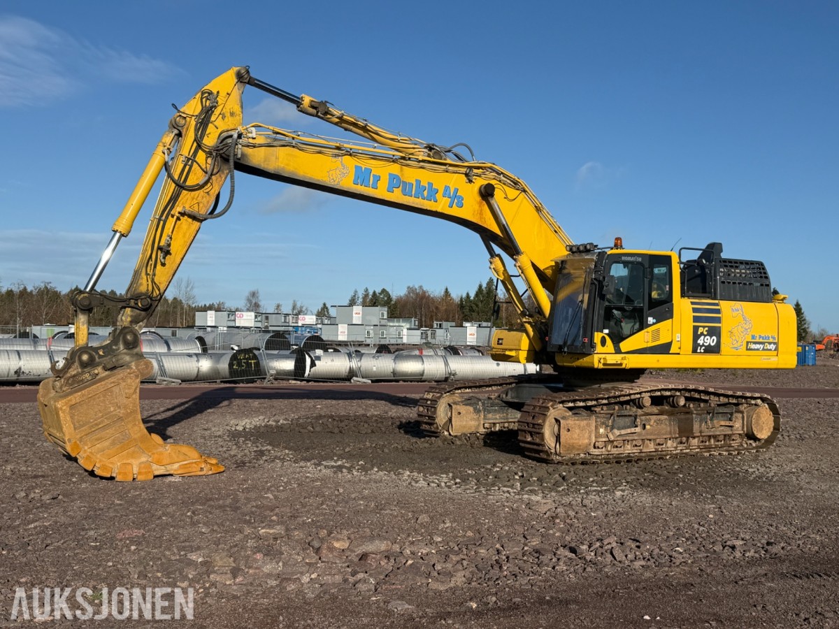 2020 Komatsu PC490LC-11E0 beltegraver med graveskuffe – 48 tonn