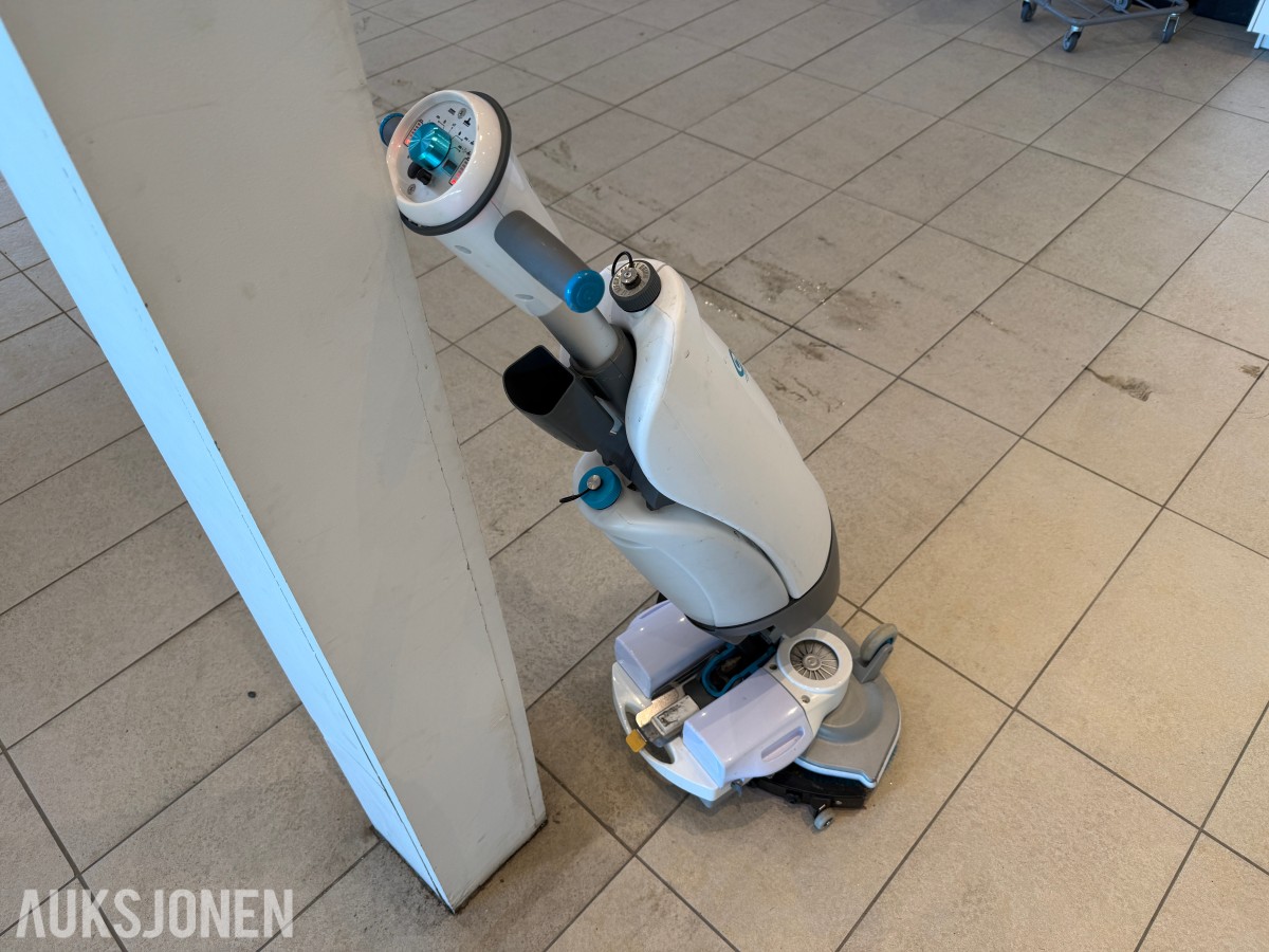 i-mop XL Plus gulvvaskemaskin m/ lader og 4 batteri