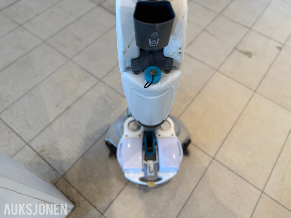 i-mop XL Plus gulvvaskemaskin m/ lader og 4 batteri
