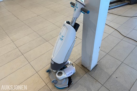 i-mop XL Plus gulvvaskemaskin m/ lader og 4 batteri
