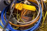 Parti med diverse elektroutstyr, LED-lys, kabler og installasjonsmateriell