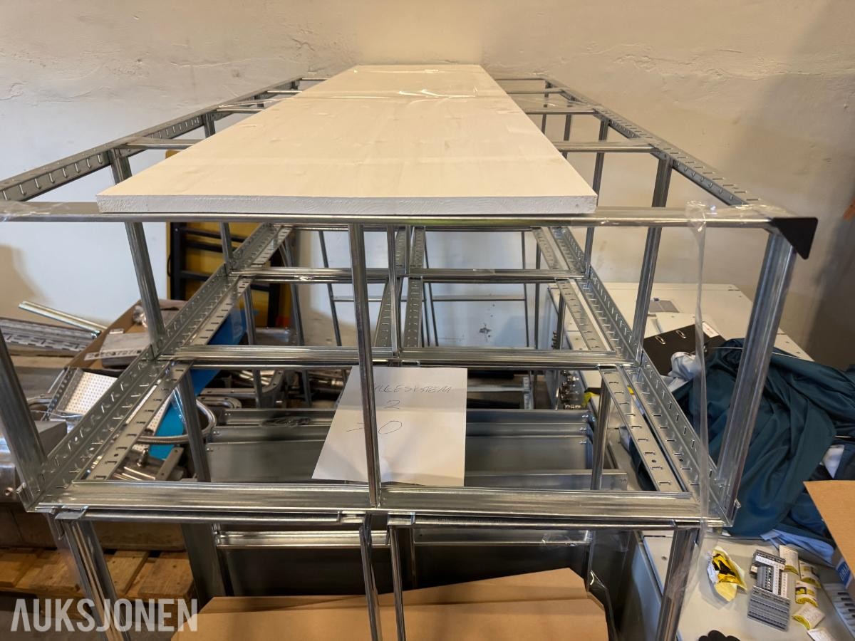 3 stk Galvanisert hyllesystem  med hyller og deler