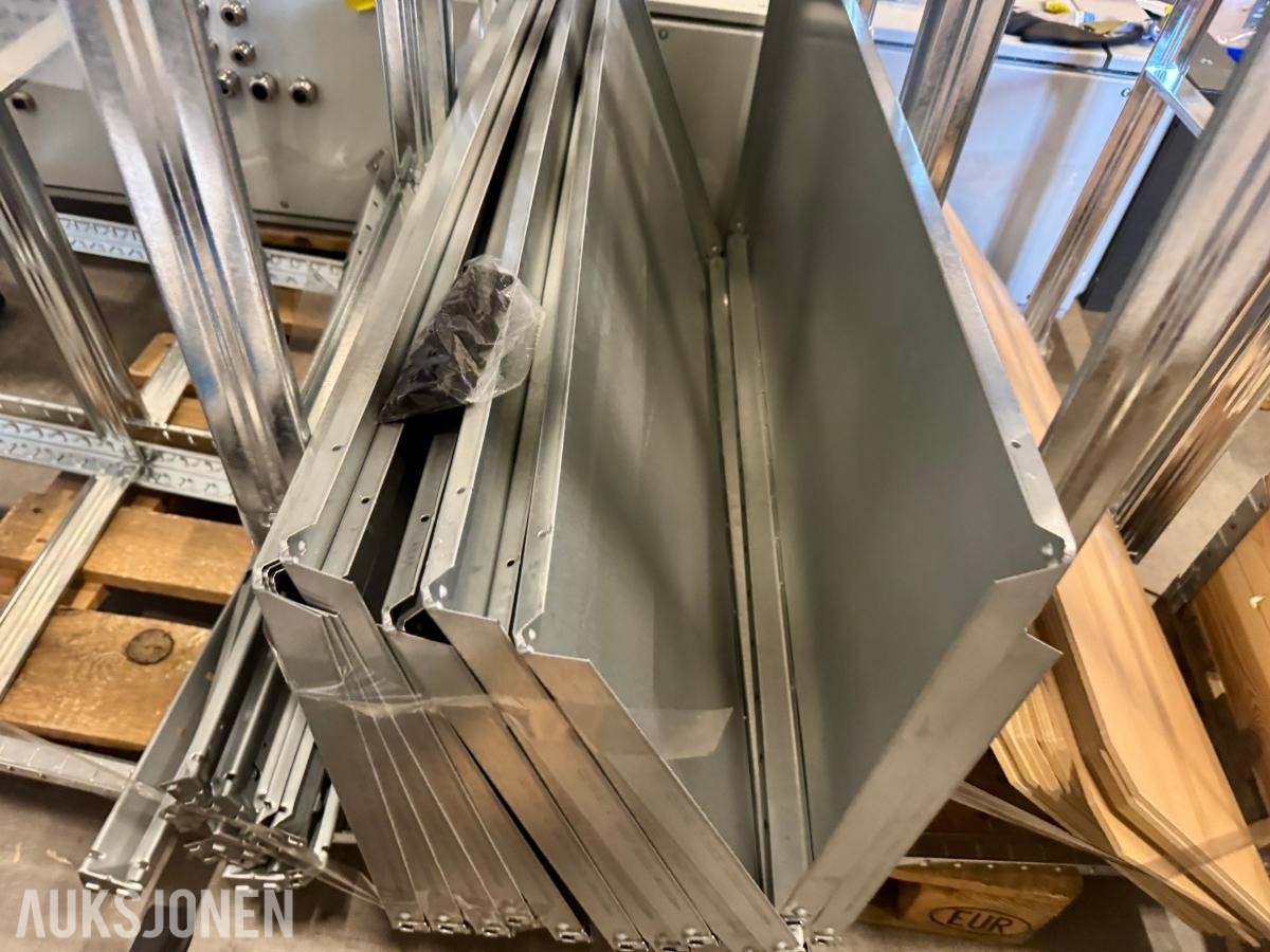 3 stk Galvanisert hyllesystem  med hyller og deler
