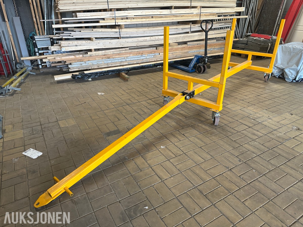 Materialvogn i stål | Truckfeste | Kraftige hjul med brems