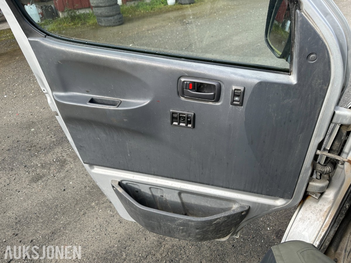 2007 TOYOTA HIACE 4WD MANUELL REP OBJEKT