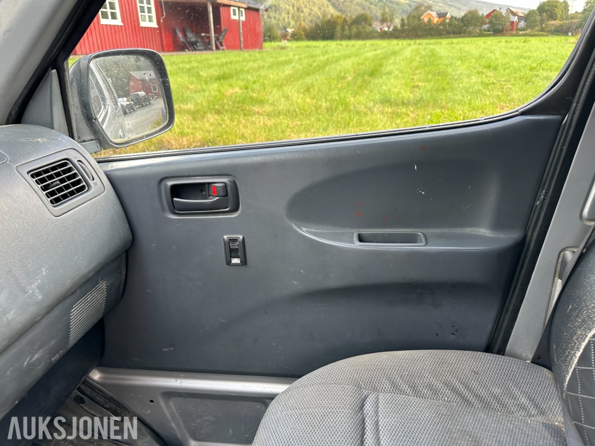 2007 TOYOTA HIACE 4WD MANUELL REP OBJEKT