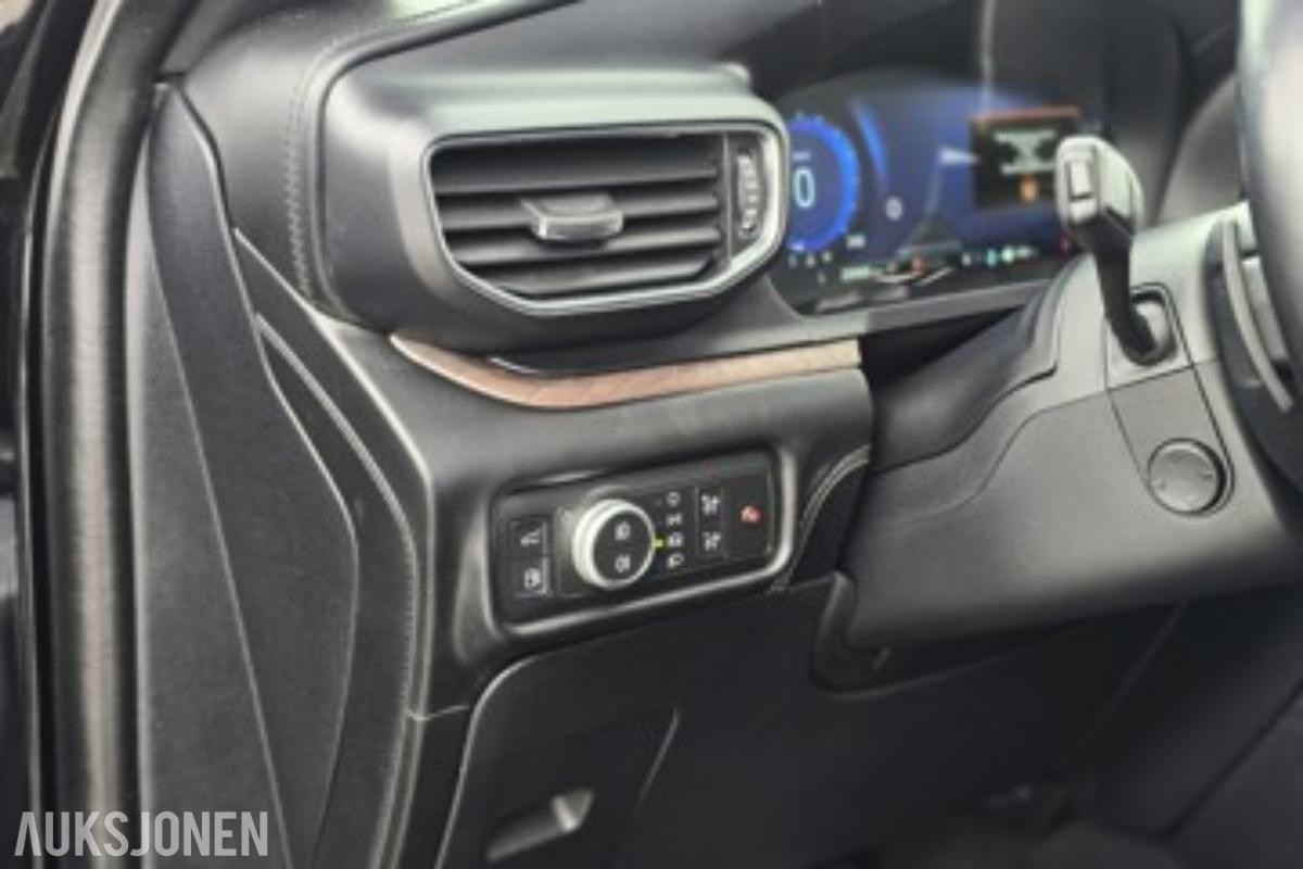 2020 Ford Explorer, 3,0 V6 EcoBoost PHEV 4x4, 239900km