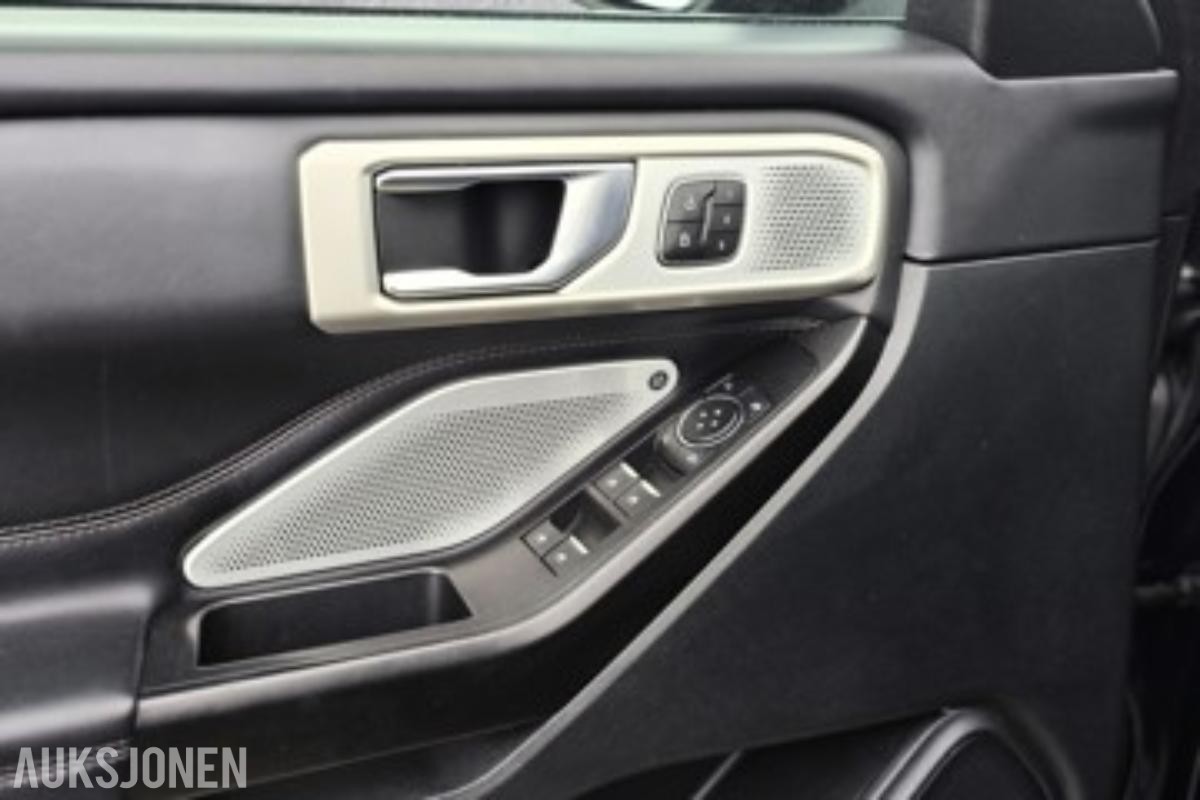 2020 Ford Explorer, 3,0 V6 EcoBoost PHEV 4x4, 239900km