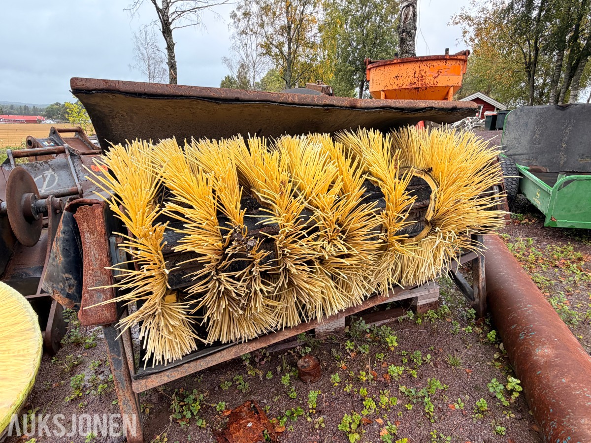2018 Engcon Engcon feievals til gravemaskin