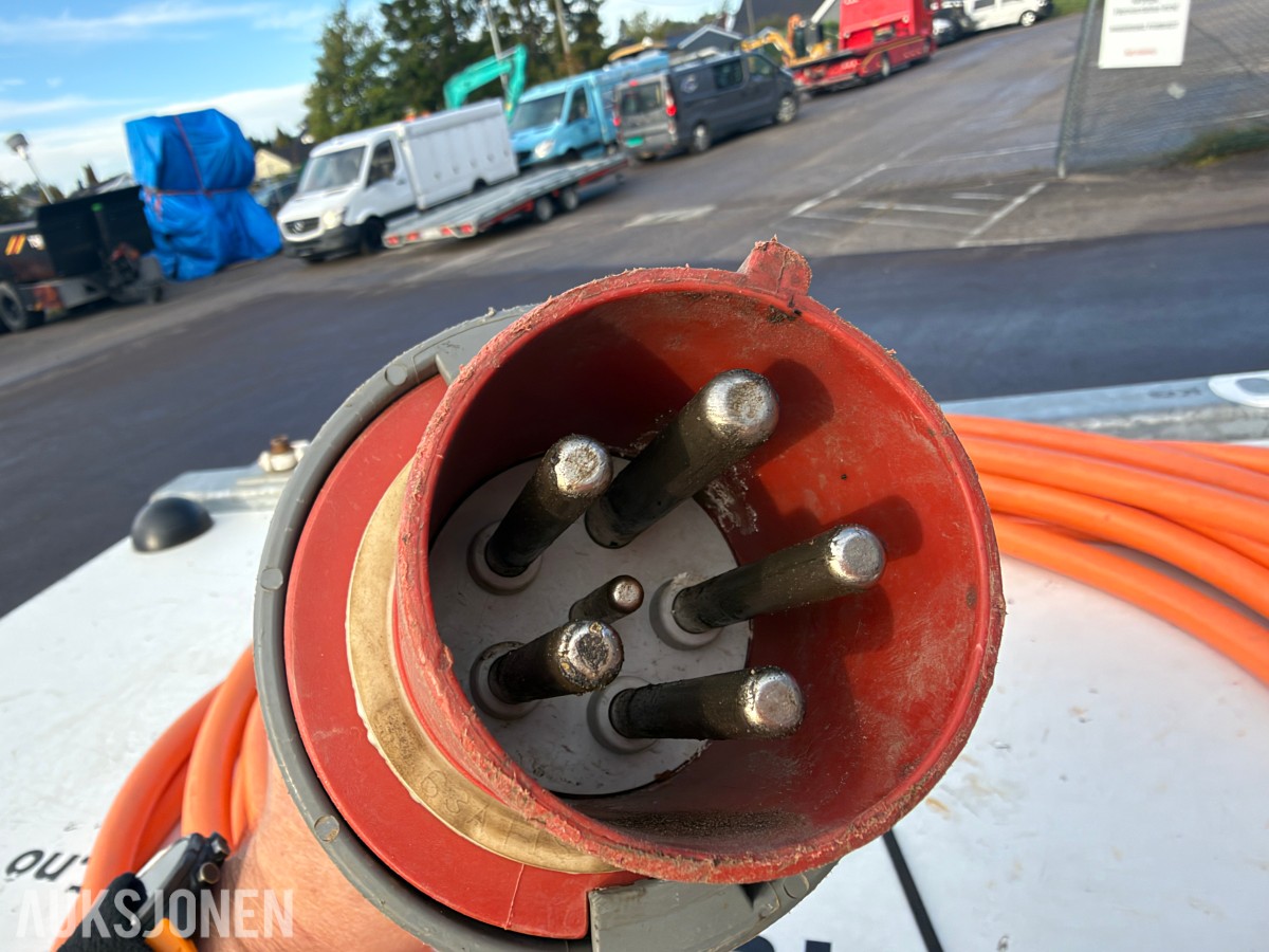 2023 ELCHARGE Modular Charging Unit - 150kWh hurtiglader