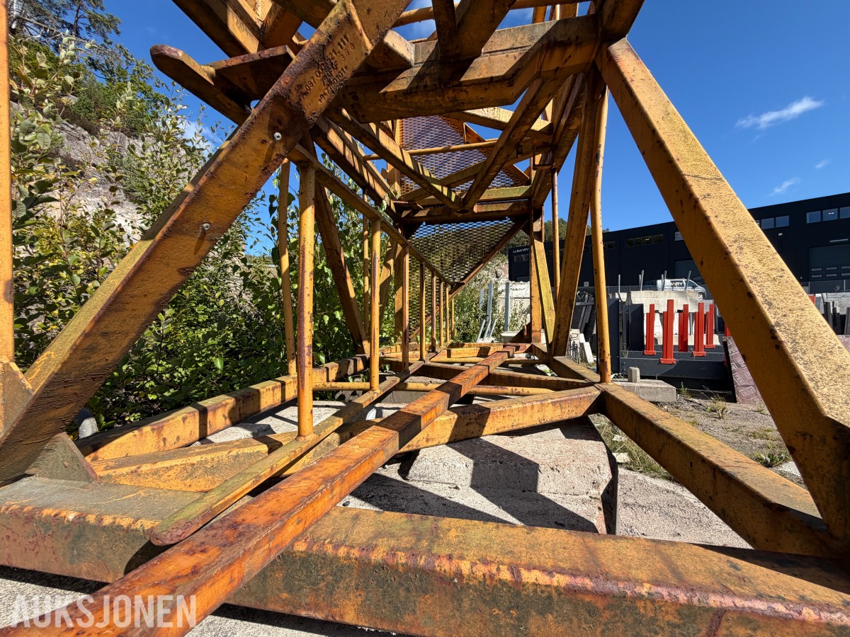 LIEBHERR K63 INNSETTINGSTÅRN / TÅRNFORLENGER / TÅRNSEKSJON - 2STK