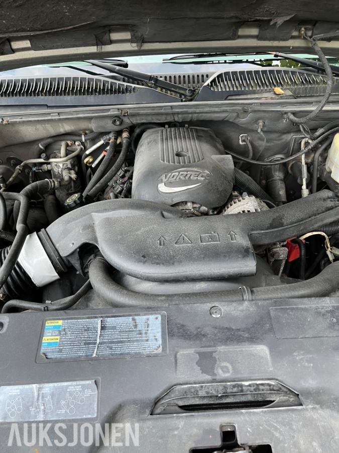 2002 CHEVROLET SUBURBAN LANCE 2500LS 6.0L 320HK 4WD AUTOMAT 7-SETER