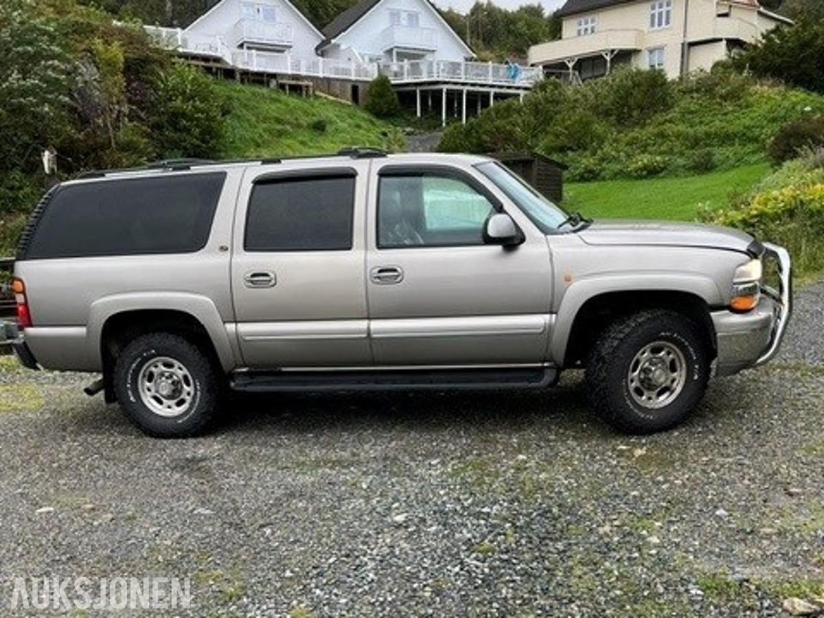 2002 CHEVROLET SUBURBAN LANCE 2500LS 6.0L 320HK 4WD AUTOMAT 7-SETER
