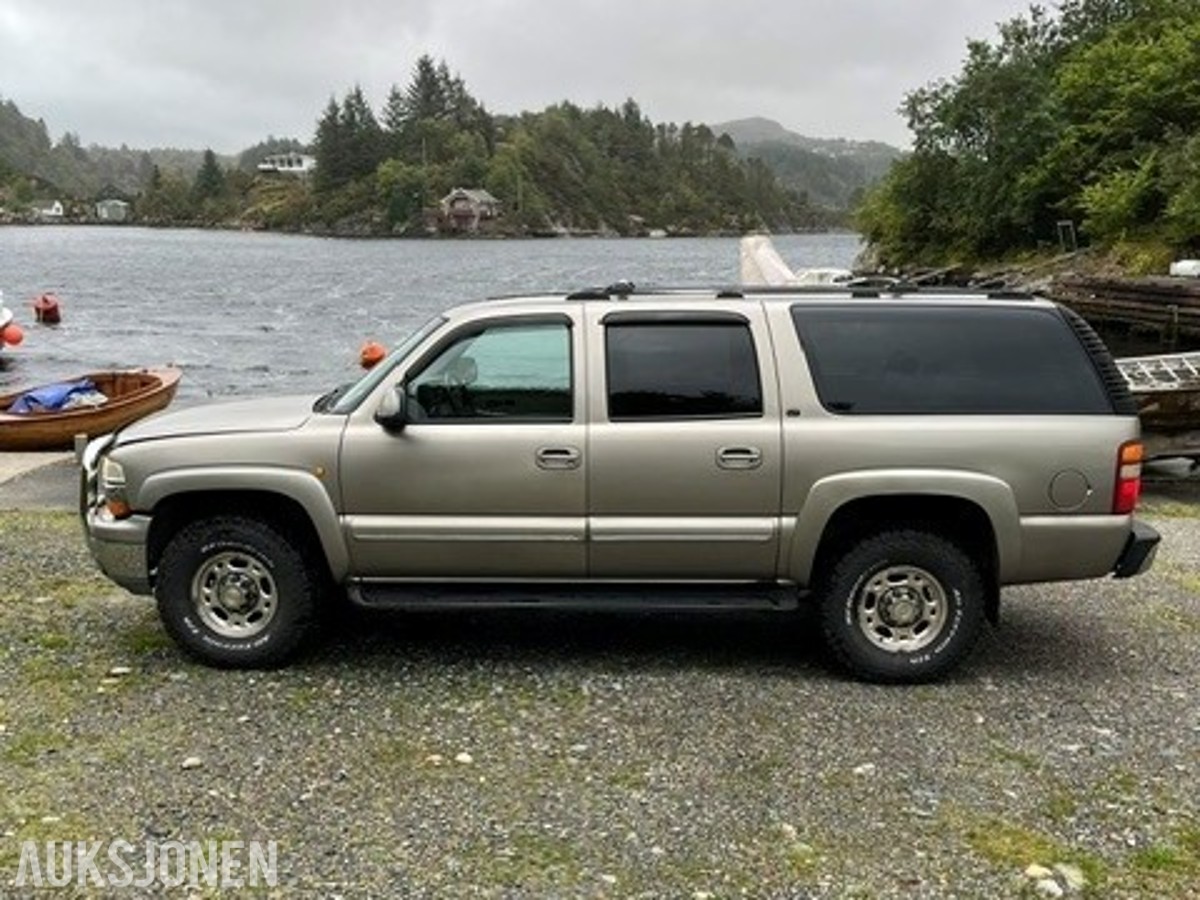 2002 CHEVROLET SUBURBAN LANCE 2500LS 6.0L 320HK 4WD AUTOMAT 7-SETER